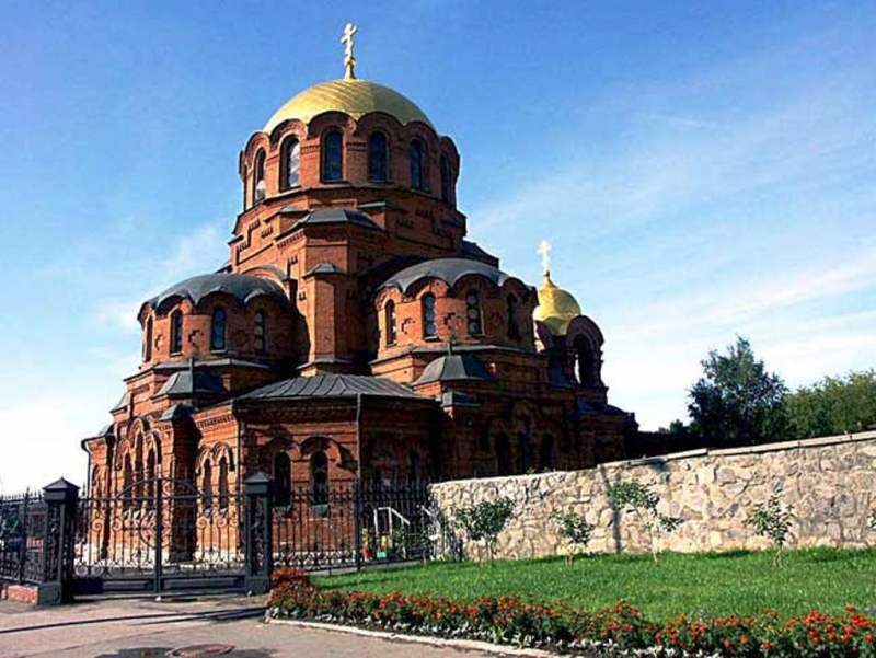 Экскурсия в церкви Новосибирска