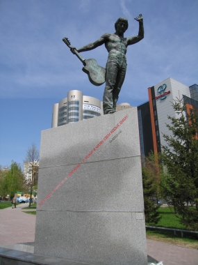 Памятник Владимиру Высоцкому.